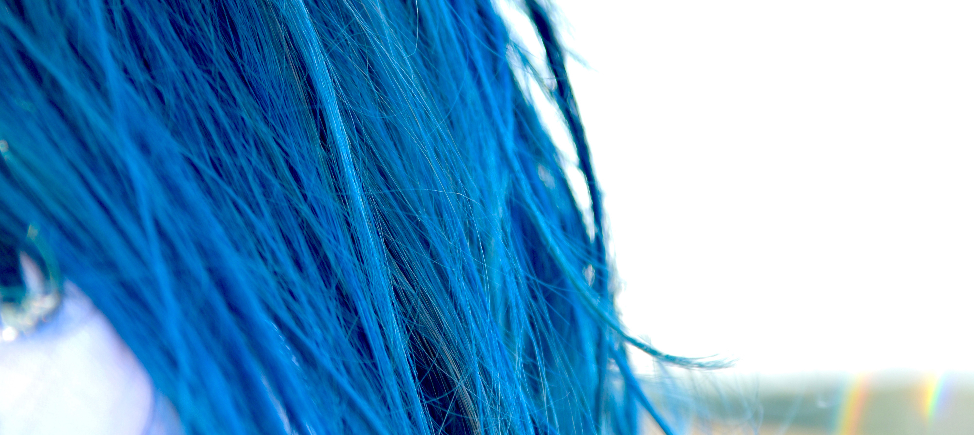 ジャケット撮影中朝倉さやの髪色