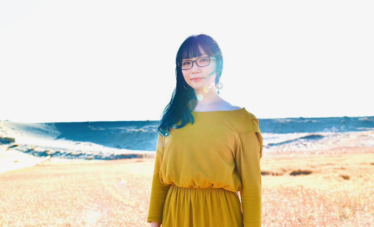 朝倉さやのアーティスト写真